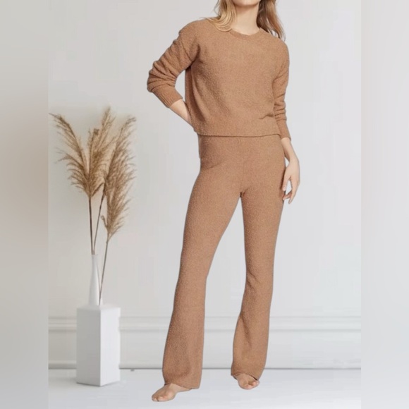 Victoria’s Secret On Point Kaia Cozy Teddy Lounge Set